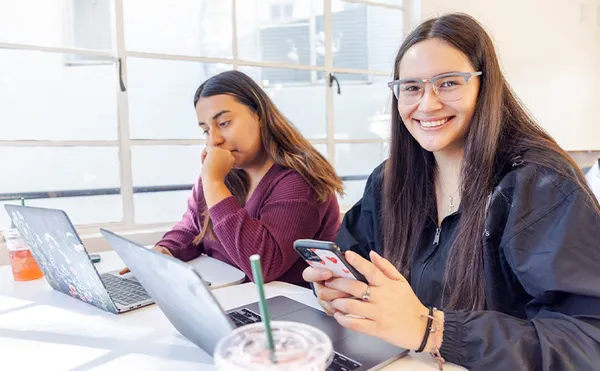 Students on the computers at Chalon's dining hall